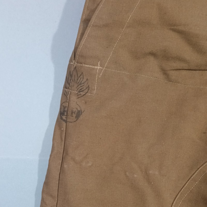 PANTALON SALOPETTE MOTOCYCLISTE MODELE 1938 AVEC TAMPONS DE GRENADE RF SUR LES COTES